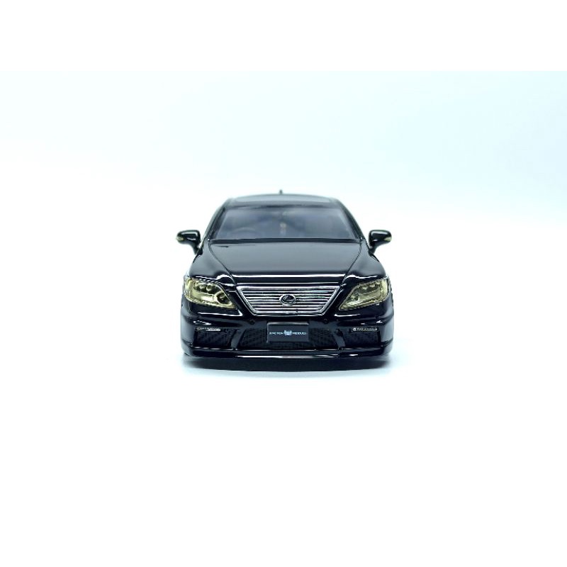 Mô hình xe Lexus LS600 HL