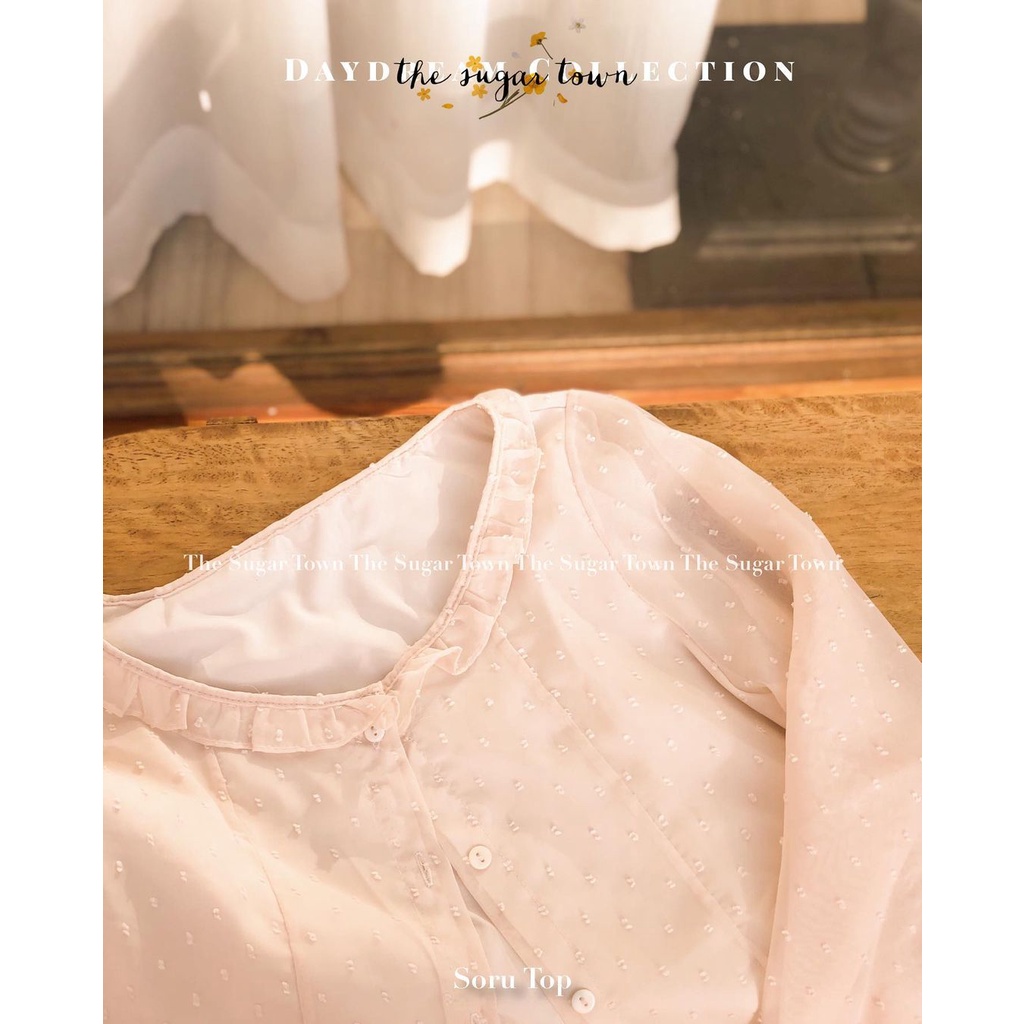 Poppy Top áo sơ mi voan hạt cổ bèo dáng croptop | BigBuy360 - bigbuy360.vn