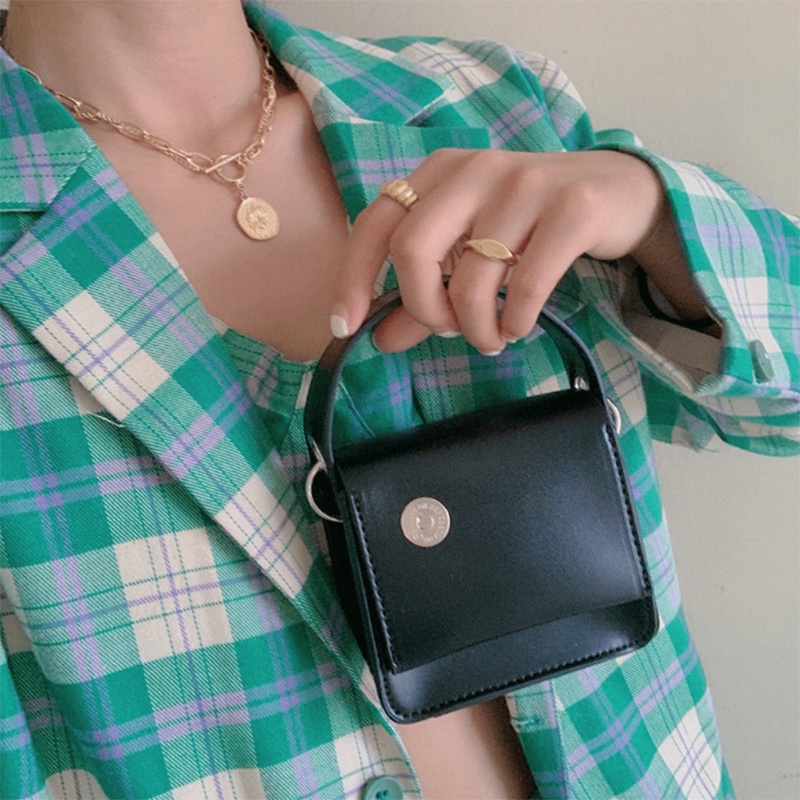 Túi Đeo Chéo mini Màu Đen Phối Dây Đeo Sợi Xích Phong Cách Hàn Quốc Thời Trang Cho Nữ