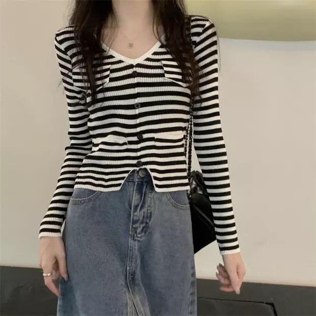 【ZHELIHANGFEI】Áo Cardigan Dệt Kim Tay Dài Cổ Chữ V Lưng Cao Kẻ Sọc Thiết Kế Quyến Rũ