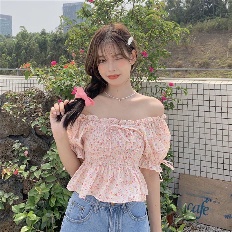 Áo kiểu trễ vai tay phồng in hoa phong cách thời trang mùa hè cho nữ