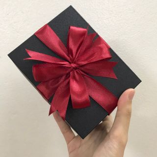 Hộp quà đựng son hoa hồng