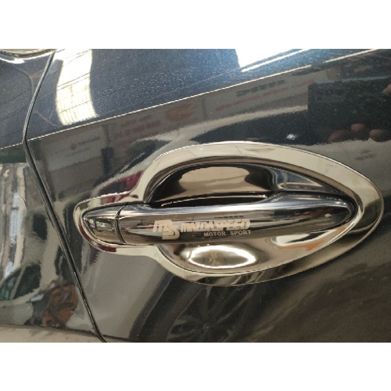 Ốp Tay Nắm, Hõm Cửa Mẫu Tròn Xe Mazda CX5, CX8, Mazda 2, 3, 6 Vân Titan Cao Cấp Nhất Thị Trường - mẫu tròn