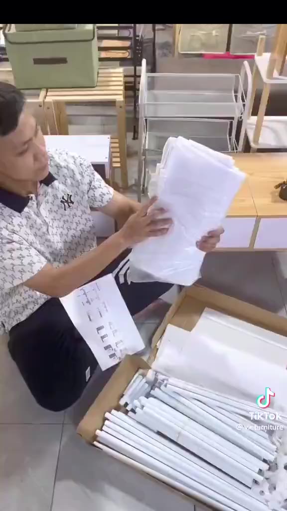 Tủ treo quần áo mini bằng kim loại kệ, tủ treo quần áo lắp ráp thông minh , tiện lợi dễ sử dụng | BigBuy360 - bigbuy360.vn