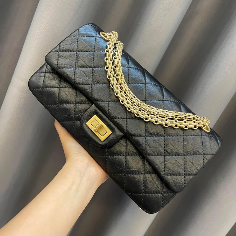 Túi Cha-nel màu đen