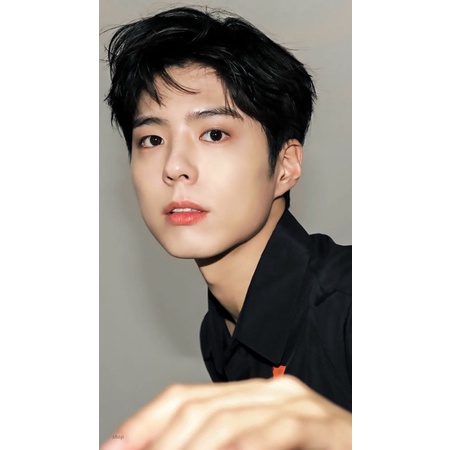 2 chai Keo xịt tóc đen tạm thời 80ml.