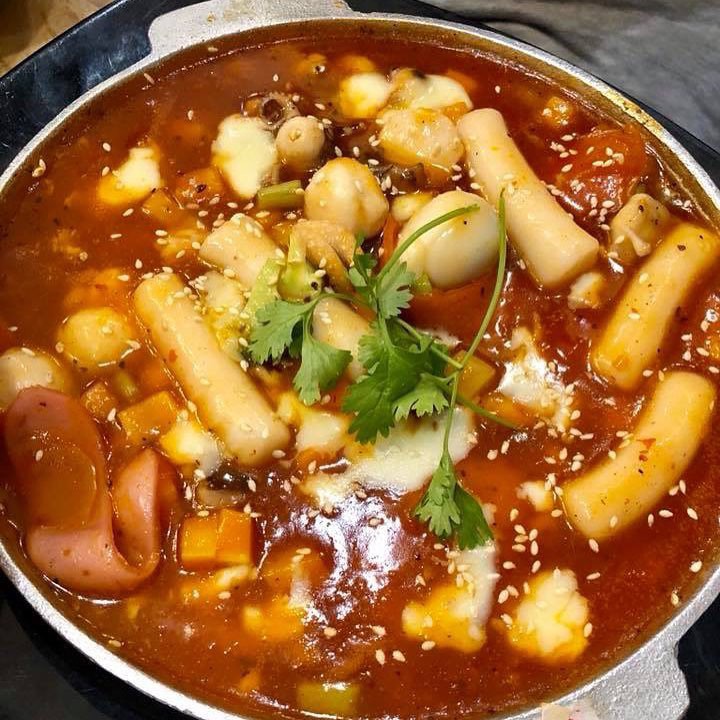 COMBO 6 MÓN- 500G TOKPOKKI GREEN FOOD, 500G TOK PHÔ MAI,TƯƠNG ỚT HỘP 200G, MÌ KHÔNG GIA VỊ, MÀNH TRE, RONG BIỂN 4 LÁ