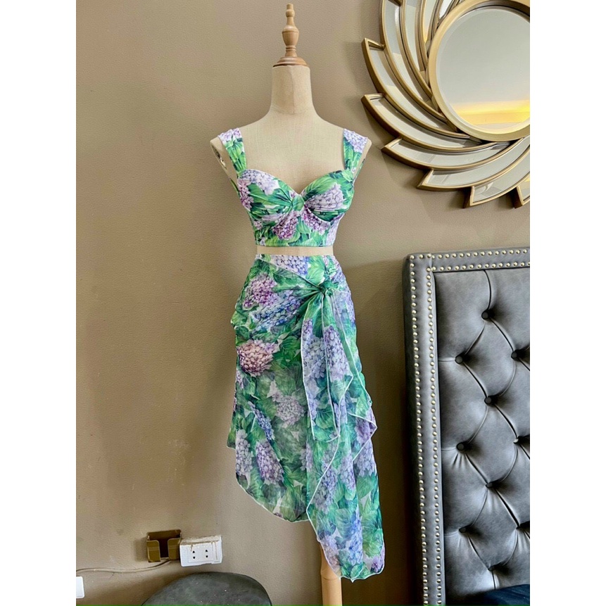 Bikini Nữ Hai Mảnh ComBo 3 Món, Đồ Bơi Đi Biển Hai Mảnh Kèm Khăn Voan Họa Tiết Sang Đẹp Binsports BHV165 Hoa Tú Cầu