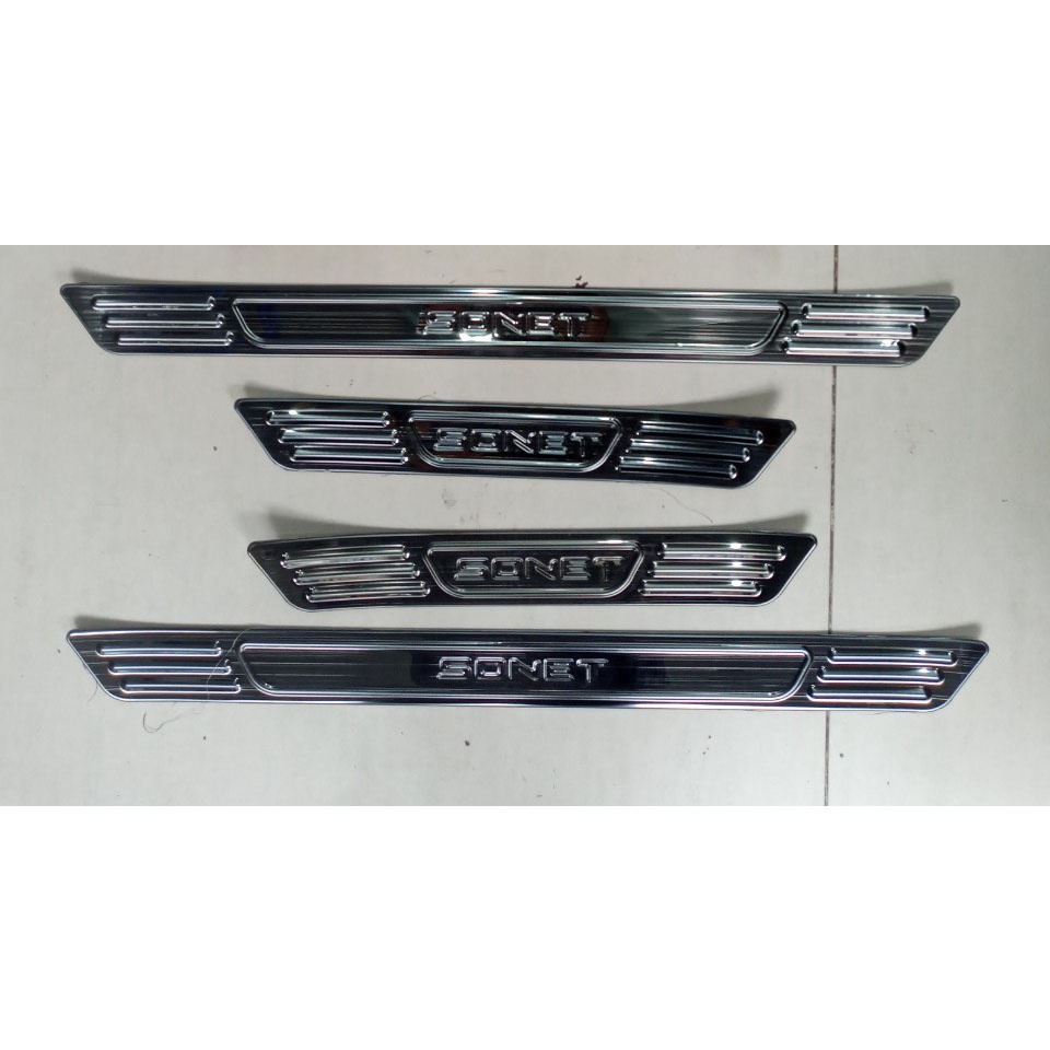 Ốp Bậc Cửa, Nẹp Bước Chân Kia SONET 2021 2022 2023 Mẫu Titan Cao Cấp + tặng keo trợ dính , chống xước làm đẹp cho xe