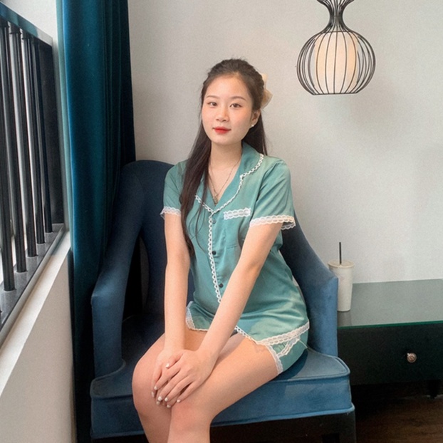 Đồ Ngủ Lụa Satin Cộc Đùi Dứa Trắng Hồng Pijama Bộ Mặc Nhà Boody BP03 | BigBuy360 - bigbuy360.vn