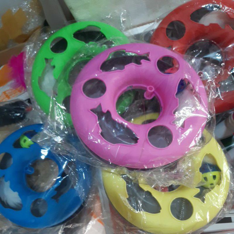 Đồ chơi nhựa hình chuột có bóng xúc xắc