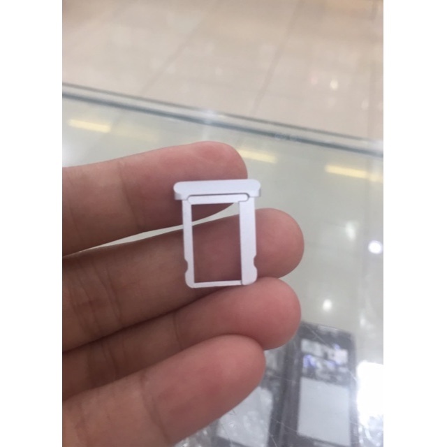 Khe sim ipad 2/3/4 | BigBuy360 - bigbuy360.vn