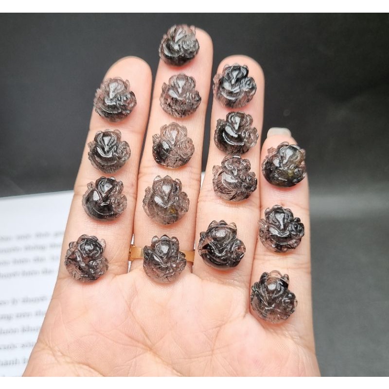 Hồ ly thạch-anh tóc đen