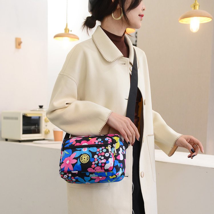 Túi Xách Vải Dù Chống Nước, Chống Xước Cao Cấp 4 ngăn size 25cm TUI-34