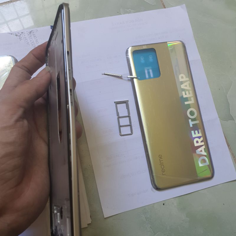 Vỏ Realme 8 4G có khay sim khung sườn bộ nút bao test