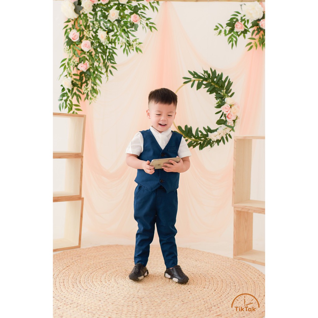 SET QUẦN ÁO VEST BÉ TRAI MÀU XANH CỔ VỊT