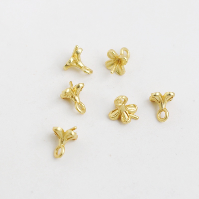 Giá Đỡ Hạt Mắt Cừu 8mm Bằng Đồng Mạ Vàng 18K Có Bốn Lỗ Tiện Dụng