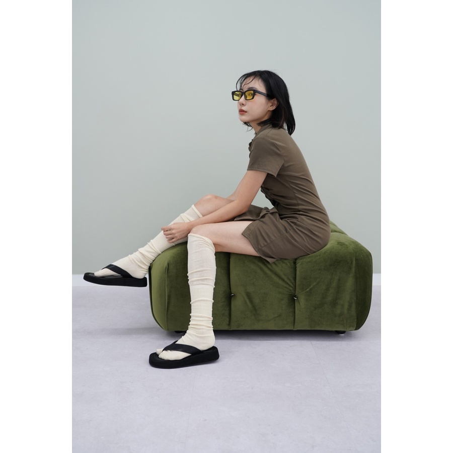 Sheer knee-socks - Tất dài đến đầu gối