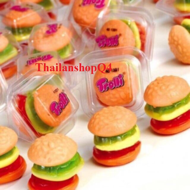 HCM- 1 cái mini burger Trolli Đức HSD 12/2022