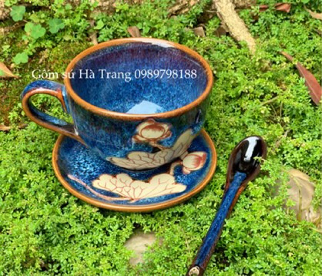 Set cốc đĩa capuchino gốm sứ Bát Tràng cao cấp men hoả biến xanh khắc sen chìm