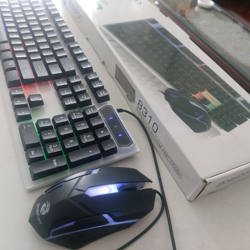 Combo chuột phím gaming Bosston 8310 giả cơ LED 7 màu (hình thực tế shop tự chụp)