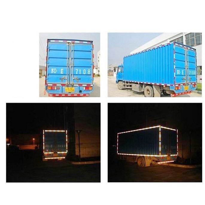 Set 5/ 10 miếng dán phản quang cảnh báo an toàn cho xe hơi