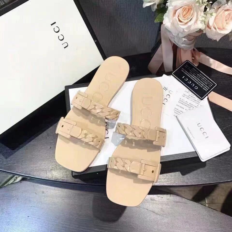 DÉP NHỰA XÍCH GC SIÊU HOT