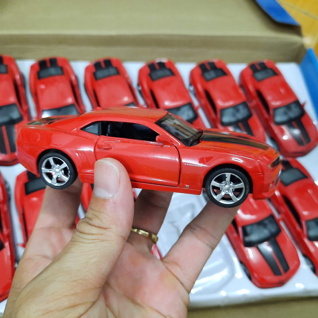 Mô hình xe ô tô Chevrolet camaro 1:38 xe bằng kim loại đồ chơi trẻ em