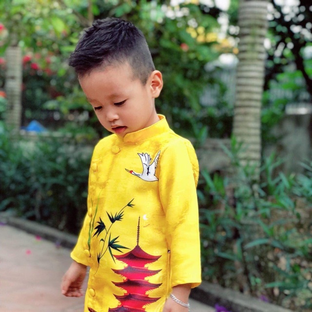 Áo dài bé trai