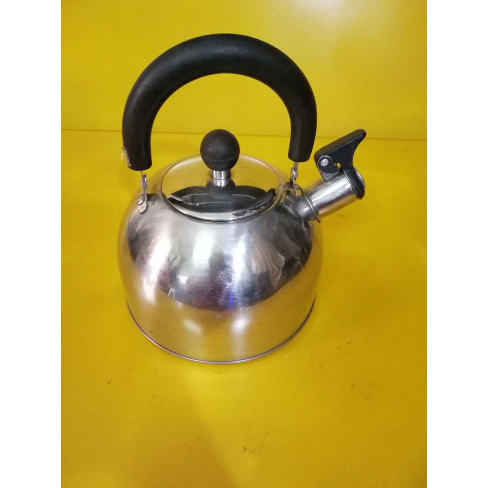 Ấm inox có còi hú nội địa Nhật (2L) (259), Dùng được bếp từ