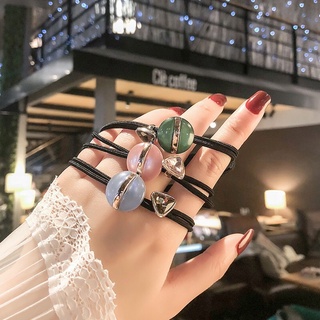 Cột tóc siêu dễ thương