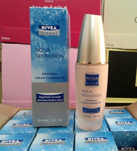 Kem nền trang điểm nivea