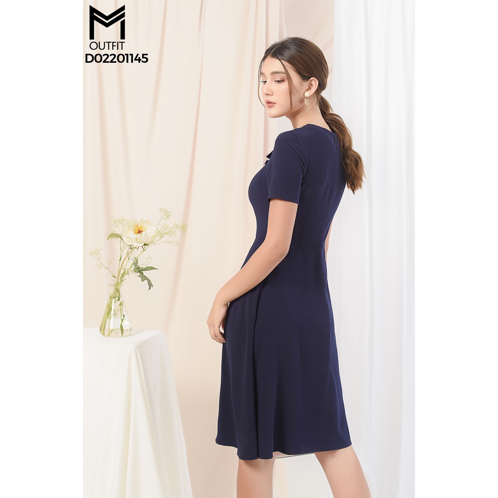 Chuyên sỉ thời trang thiết kế Đầm xòe tay lỡ cổ đính hoa MMoutfit D02201145