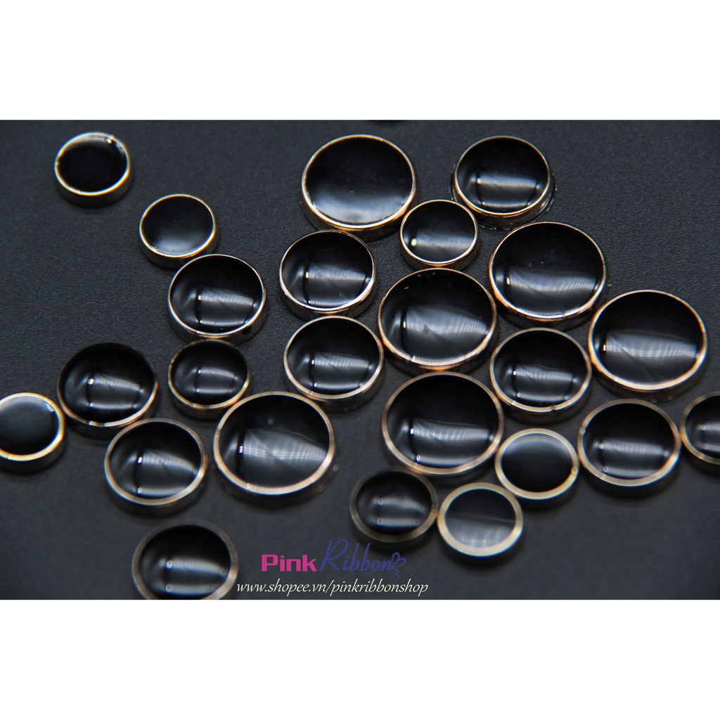 Hạt nhựa đen/trắng viền vàng 4 cỡ - SET 10 HẠT
