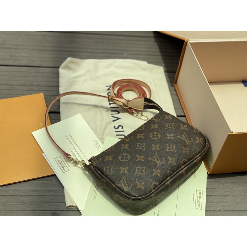Túi xách pochette hoa nâu