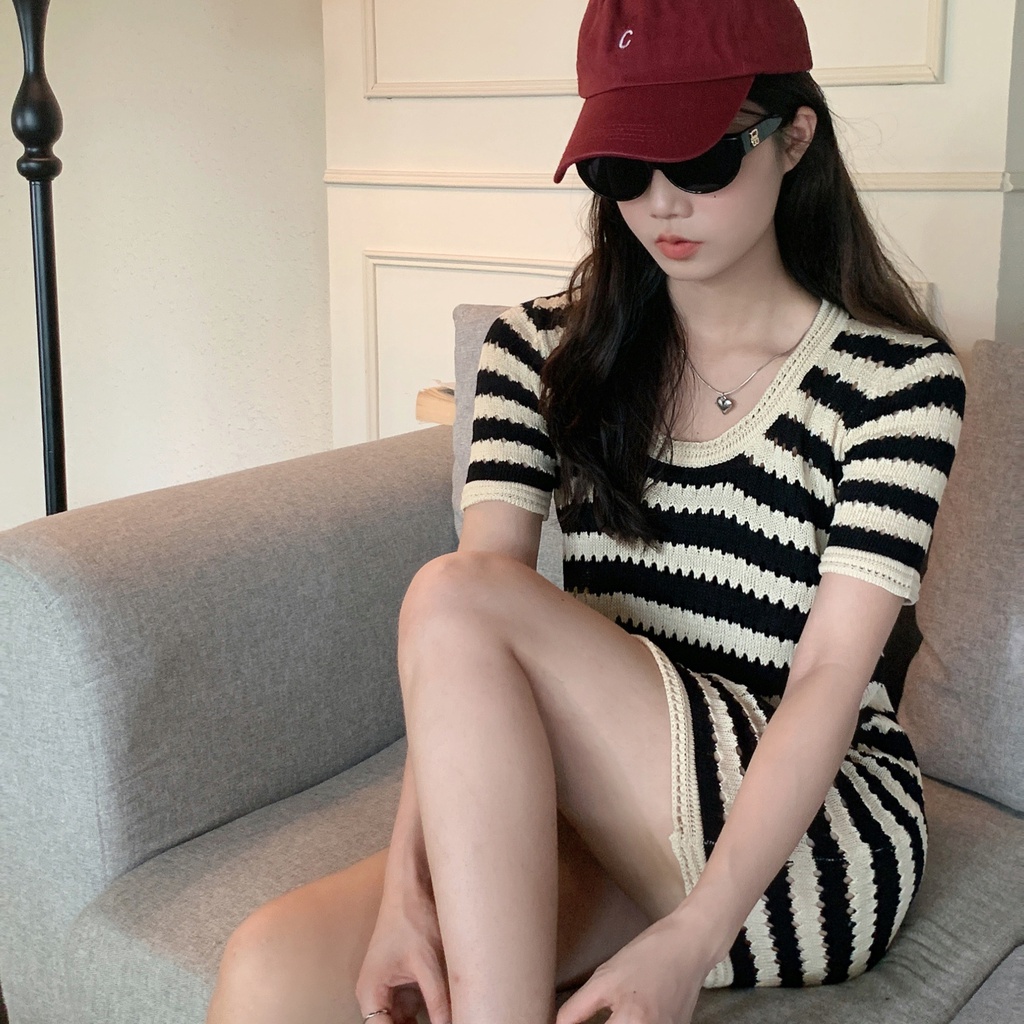Đầm Dệt Kim Ngắn Dáng Rộng Họa Tiết Kẻ Sọc Màu Tương Phản Thời Trang Mới Cho Nữ