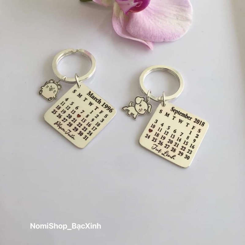 Móc treo chìa khoá chuẩn bằng bạc ta, khắc tên khắc lịch ngày sinh theo yêu cầu Mainomi Shop Bạc Xinh