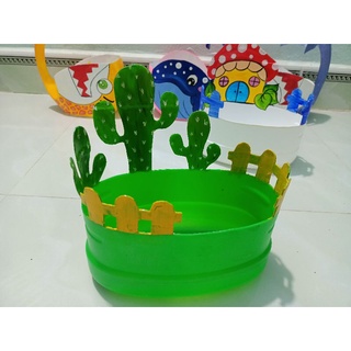 Đồ dùng, chậu trồng hoa hình cây xương rồng  tái chế từ can nhựa, chai nhựa