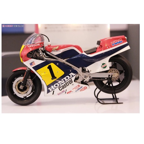 MÔ HÌNH XE MÔ TÔ 1/12 SCALE HONDA NS500 ’84 14125 Tamiya