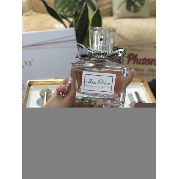 Set nước hoa Dior 4 món 30mlx4c chuẩn AUTH . Chuẩn Hãng Thơm Lâu