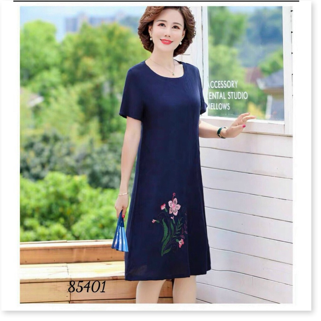 ĐẦM THÊU HOA,HỌA TIẾT TRƠN NHƯNG KHÔNG KẾM PHẦN SANG TRỌNG THỜI TRANG MỚI KME