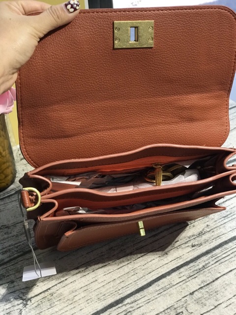 Túi đeo chéo Cn.K 𝐄𝐅𝐅𝐄𝐂𝐓 𝐁𝐔𝐂𝐊𝐋𝐄