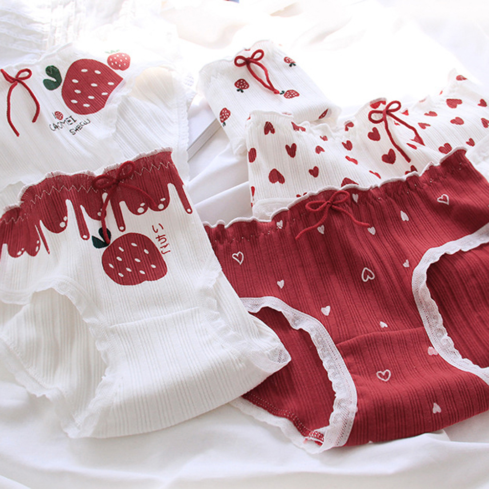 Quần lót cotton in họa tiết dâu tây/ trái tim thoáng khí xinh xắn dành cho nữ