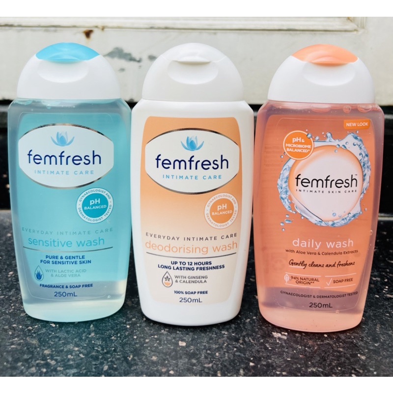 Dung dịch vệ sinh phụ nữ Femfresh Daily Intimate Wash 250ml