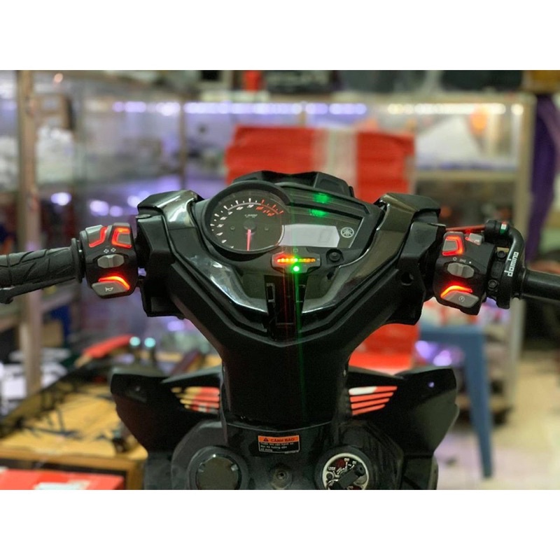 Cùm công tắc Light Master 7 Màu Nhúng Carbon