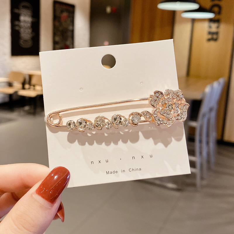 Ghim cài áo phối hình độc đáo phong cách Hàn Quốc dành cho nữ