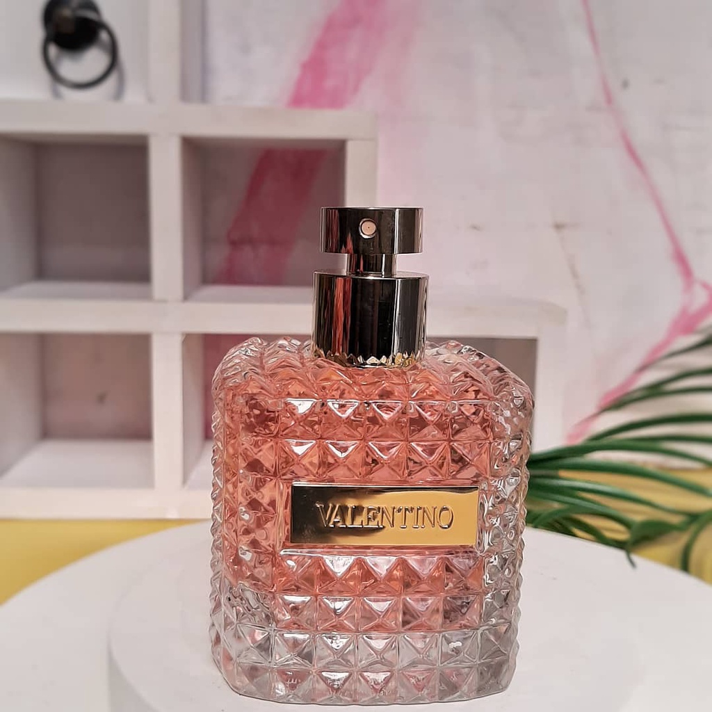 Nước hoa Valentino Donna hương ngọt ngào thuần khiết