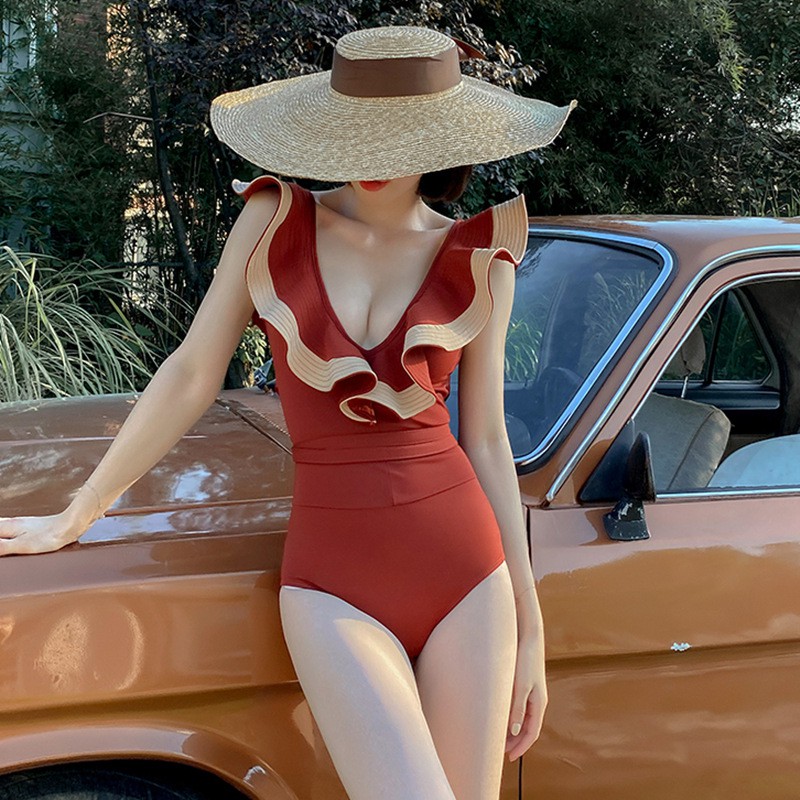 Đồ bơi nữ Bikini một mảnh SW1M038 mới sexy , cổ chữ V kiểu bèo lá sen nhấp nháy, eo cao che bụng màu đỏ rượu vang tôn da | BigBuy360 - bigbuy360.vn