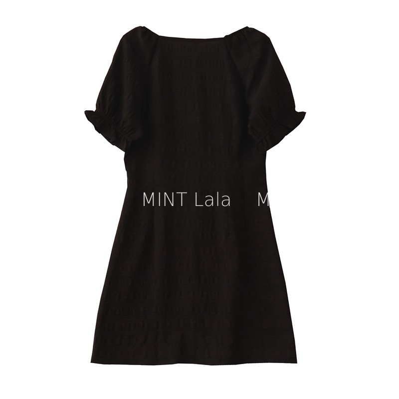 Váy Đầm Đen Tay Phồng Dáng Ngắn Kèm Choker Cá Tính