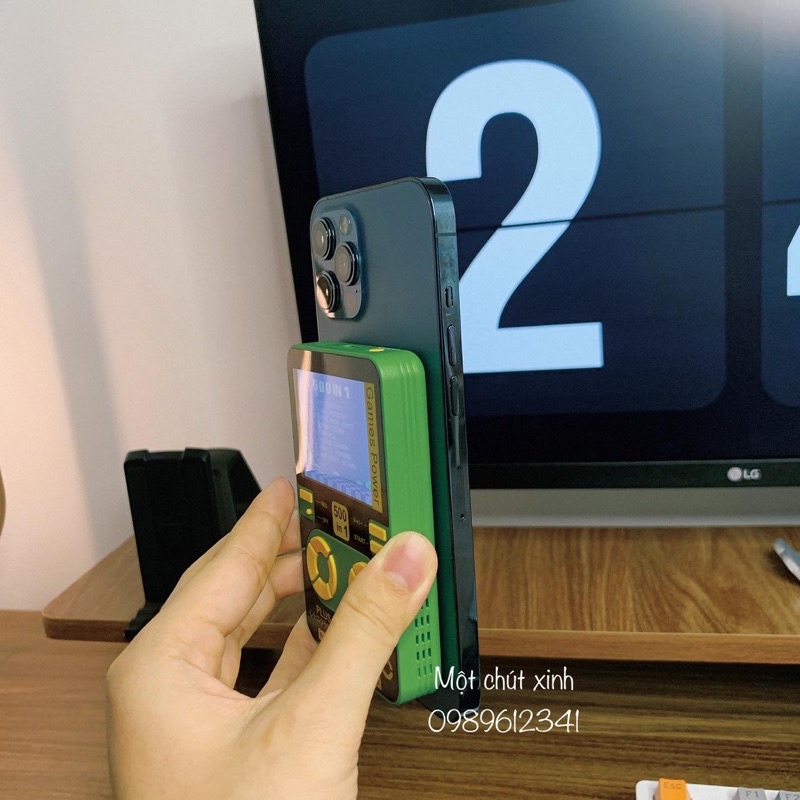 Sạc không dây Máy chơi game 500 trò chơi kiêm sạc dự phòng không dây 5000 mAh XGO - Máy chơi game cầm tay